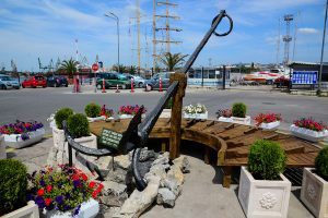 varna expats info